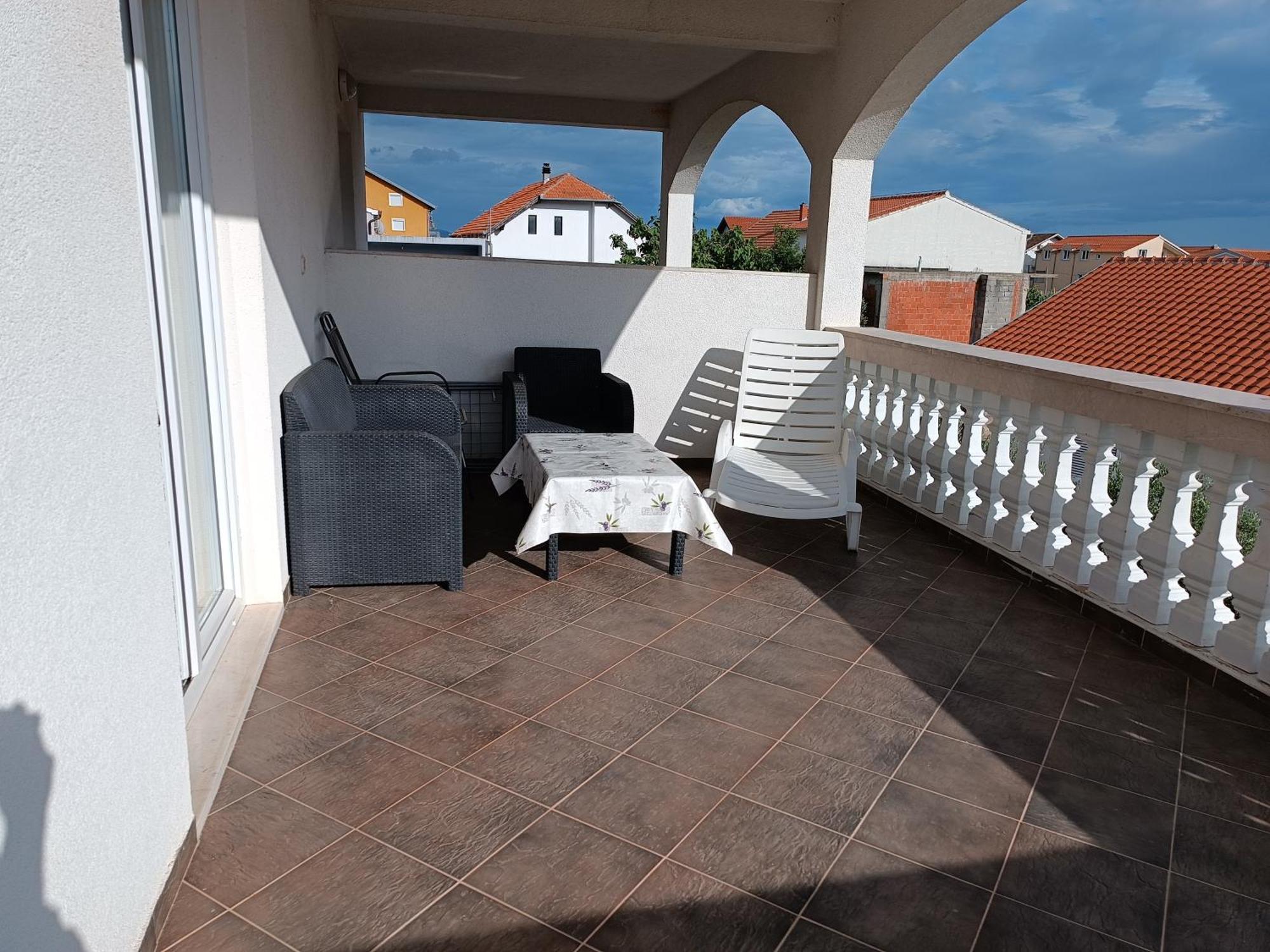 Apartments Jonjic Vodice Exteriör bild