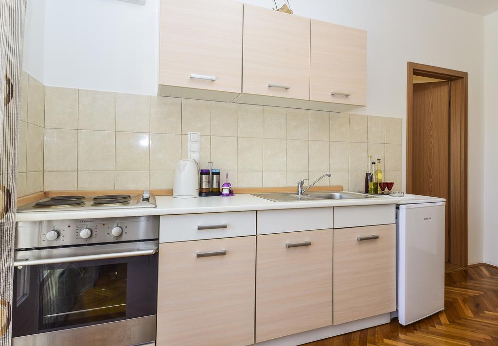 Apartments Jonjic Vodice Exteriör bild